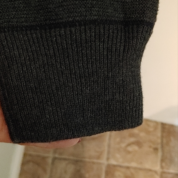 Calvin Klein Pima cotton sweater size medium NWT - Picture 4 of 6